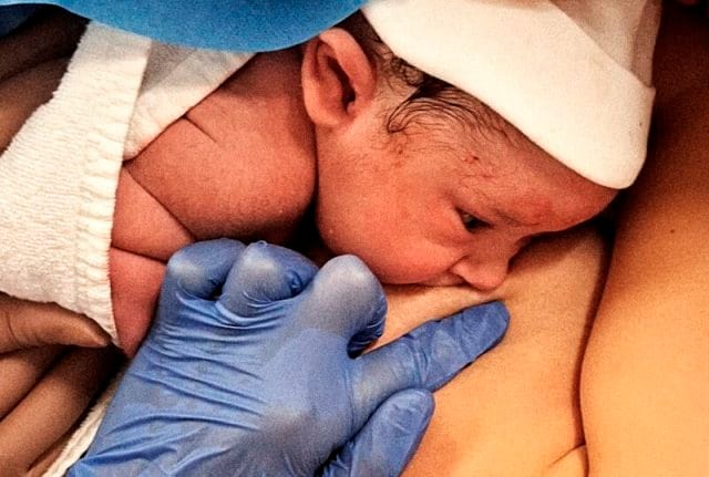contacto precoz y humanización nacimiento
